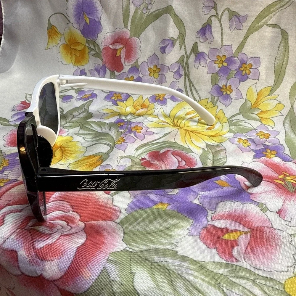 Rare Oreo Coca-Cola Promotional Sunglasses Black White Two‎ Tone Collectible